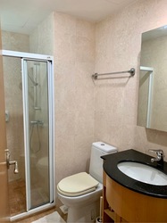Queens (D3), Condominium #216023201